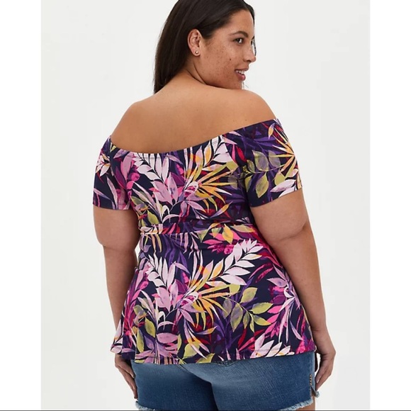 NWT TORRID Leaves Off Shoulder Bow Front Top - Picture 4 of 10